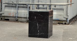 BRITISH MODERN DESIGN - CONTEMPORARY DESIGNER COFFEE TABLE