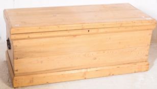 VICTORIAN 19TH CENTURY PINE BLANKET BOX