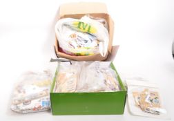 COLLECTION OF 20TH CENTURY LOOSE KILOWARE FRANKED STAMPS