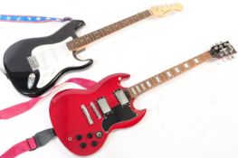ELECTRIC GUITARS - ENCORE & C GIANT GUITARS W/ CARRY CASES