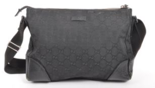 GUCCI GG BLACK CANVAS SHOULDER BAG