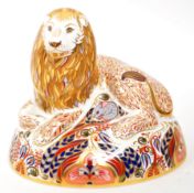 ROYAL CROWN DERBY - LION PAPERWEIGHT WITH STOPPER