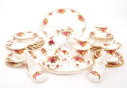 ROYAL ALBERT - COLLECTION OF OLD COUNTRY ROSES ITEMS