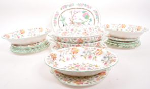 MINTON - HADDON HALL 20TH CENTURY DINNER SERVICE
