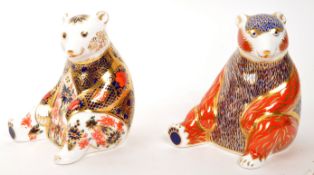 ROYAL CROWN DERBY - PAIR OF HONEY BEAR PAPERWEIGHTS