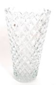 A VINTAGE 20TH CENTURY LEAD CUT CRYSTAL GLASS VASE