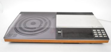 BANG & OLUFSEN - A VINTAGE MID CENTURY BEOCENTER TURNTABLE