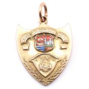 1930S HALLMARKED 9CT GOLD SHIELD NECKLACE PENDANT