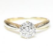 18CT GOLD & DIAMOND CLUSTER RING