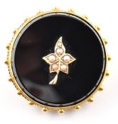 19TH CENTURY GOLD ONYX & PEARL MOURNING BROOCH PIN