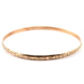 HALLMARKED 9CT GOLD ENGRAVED BANGLE