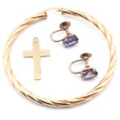 COLLECTION OF GOLD JEWELLERY