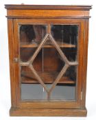 EARLY 20TH CENTURY OAK SMALL APPRENTICE PIECE DISPLAY CABINET