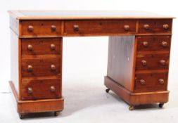 VICTORIAN MAHOGANY PEDESTAL DESK