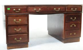 VICTORIAN 19TH CENTURY PEDESTAL MAHOGANY WRITING DESK