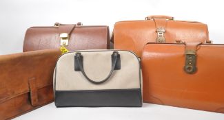 COLLECTION OF 20TH CENTURY GLADSTONE AGRICULTRE BAGS