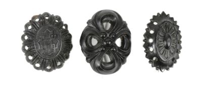 COLLECTION OF VICTORIAN MOURNING BROOCHES