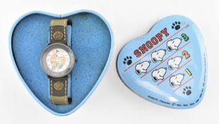 SNOOPY - VINTAGE 1980S SNOOPY PEANUTS WATCH IN ORIG. TIN