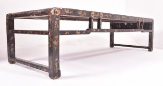 LARGE CHINESE LACQUERED GILT RECTANGULAR COFFEE TABLE