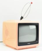 TOSHIBA - MODEL 107E6B - 1980S COLOUR TV