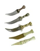 COLLECTION OF X5 VINTAGE ARABIAN DAGGERS