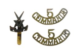 WWII SECOND WORLD WAR NO 5 V FORCE COMMANDO BADGE & TITLES
