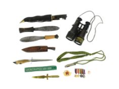 COLLECTION OF ASSORTED MILITAIRA