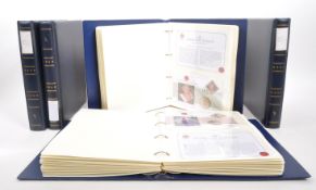 LARGE COLLETION OF COMMEMORATIVE COIN COVERS