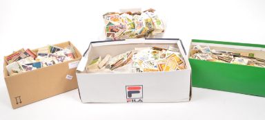 LARGE COLLECTION OF LOOSE CIGARETTE CARDS