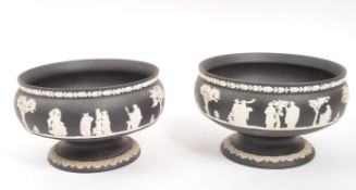 WEDGWOOD - PAIR OF BLACK WEDGWOOD JASPERWARE BOWLS