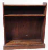 EARLY 20TH CENTURY OAK OPEN WINDOW BOOKCASE CABINET