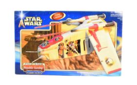 STAR WARS - 2002 HASBRO AOTC REPUBLIC GUNSHIP