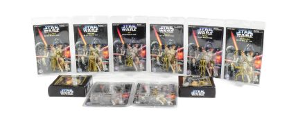 STAR WARS - COLLECTION OF ASSORTED KEYCHAINS / KEY RINGS