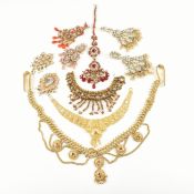 COLLECTION OF INDIAN GEM SET COSTUME JEWELLERY