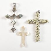 THREE 20TH CENTURY CROSS NECKLACE PENDANTS