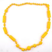 VINTAGE EARLY PLASTIC BEAD NECKLACE