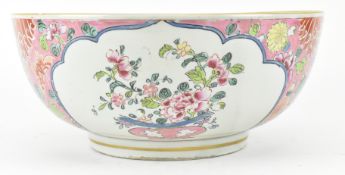 QING FAMILLE ROSE PORCELAIN BOWL 清 粉彩开窗花卉大碗