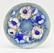 WILLIAM MOORCROFT - EARLY 20TH CENTURY SALT GLAZED CERAMIC ANEMONE CHARGER
