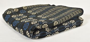VINTAGE 20TH CENTURY HAND WOOLLEN TRADITIONAL WELSH BLANKET