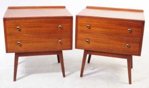 BRITISH MODERN DESIGN - MID CENTURY TEAK WOOD PAIR OF BEDSIDE CHESTS OF DRAWERS