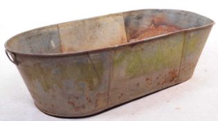LARGE EARLY 20TH CENTURY GALVANISED TIN BATH / GARDEN PLANTER