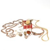 COLLECTION OF GOLD TONE JEWELLERY & FRAGMENTS