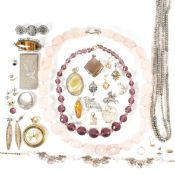COLLECTION OF COSTUME JEWELLERY & FRAGMENTS