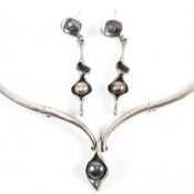 HALLMARKED SILVER & PEARL PENDANT NECKLACE & EARRING SUITE