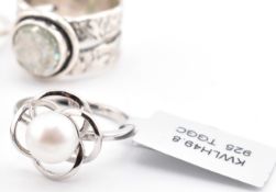 COLLECTION OF SILVER & GEM SET RINGS