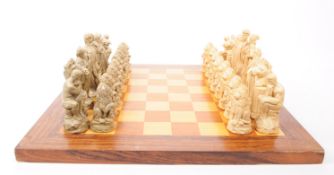 VINTAGE 20TH CENTURY CHESS SET