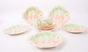 SHORTER & SON LTD COLLECTION OF VINTAGE FISH SHAPED CERAMIC PLATES & GRAVY BOAT