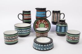 TEN VINTAGE CIRCA 1970S AMBLESIDE POTTERY ITEMS