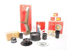 COLLECTION OF VINTAGE PHOTOGRAPHIC ACCESSORIES