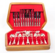 SMITH & SEYMOUR SILVER PLATE CANTEEN OF CUTLERY